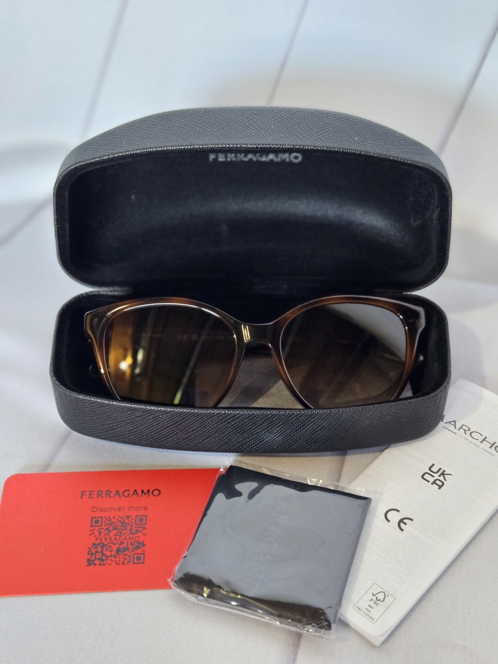 NWT Authentic Salvatore Ferragamo SF1073S Sunglasses Havana - Picture 7 of 10